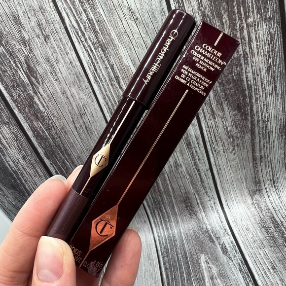 Colour Chameleon Eyeshadow Pencil - AMETHYST APHRODISIAC ⭐️